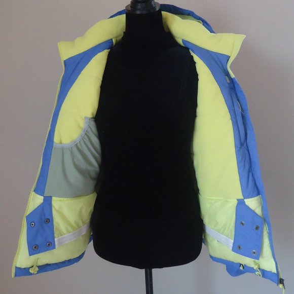 SIZE XL (18). L.L. Bean girl's blue hooded puffer jacket. - Picture 5 of 16